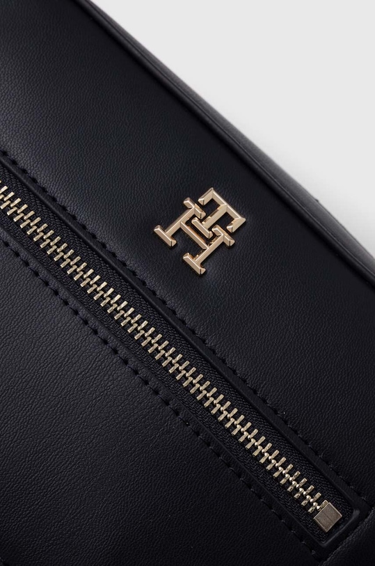 Torbica Tommy Hilfiger mornarsko modra AW0AW15864