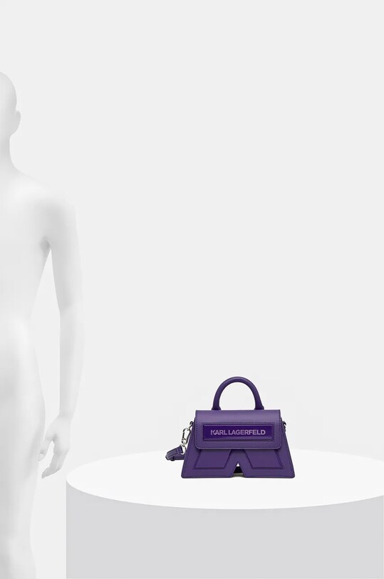 Karl Lagerfeld poseta 245W3107