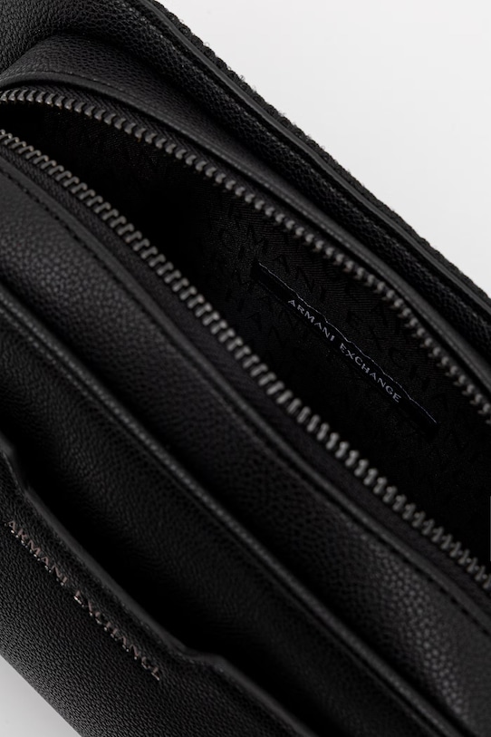 Armani Exchange pánska ľadvinka XM002588.AF22651.NOS čierna