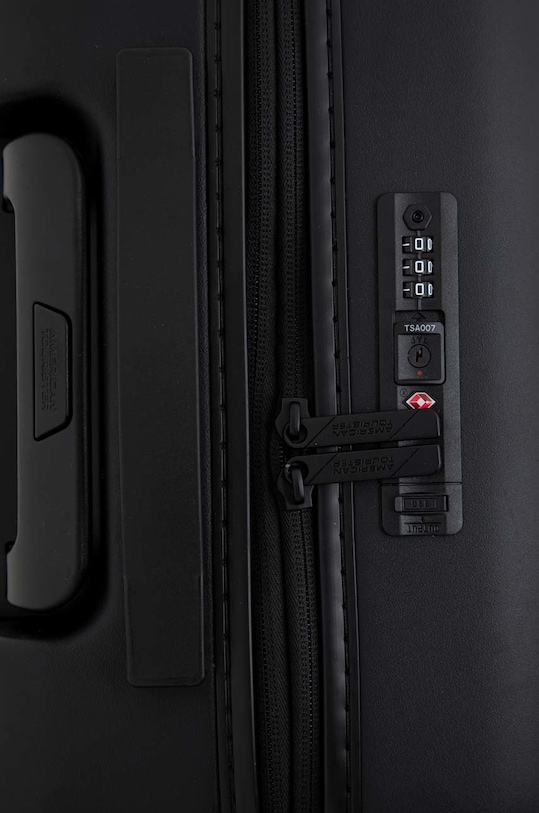 American Tourister walizka 55x40x20 cm czarny 139275.1269
