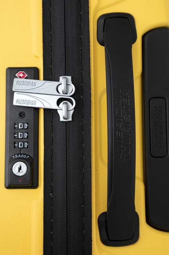 Βαλίτσα American Tourister κίτρινο 128186.8865