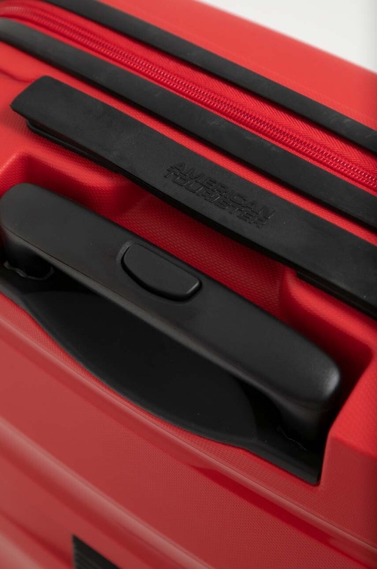American Tourister walizka 55x40x20 cm czerwony 134849.0554