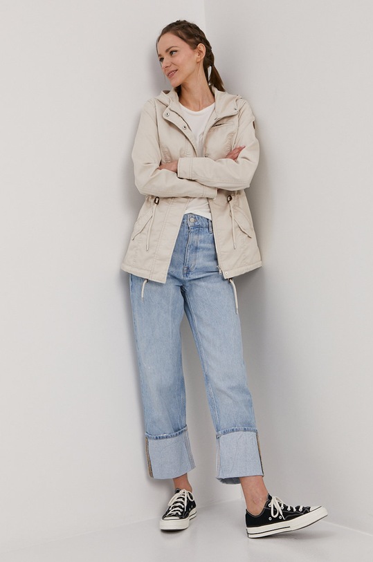 Vero Moda T-shirt 10243880 biały AA00