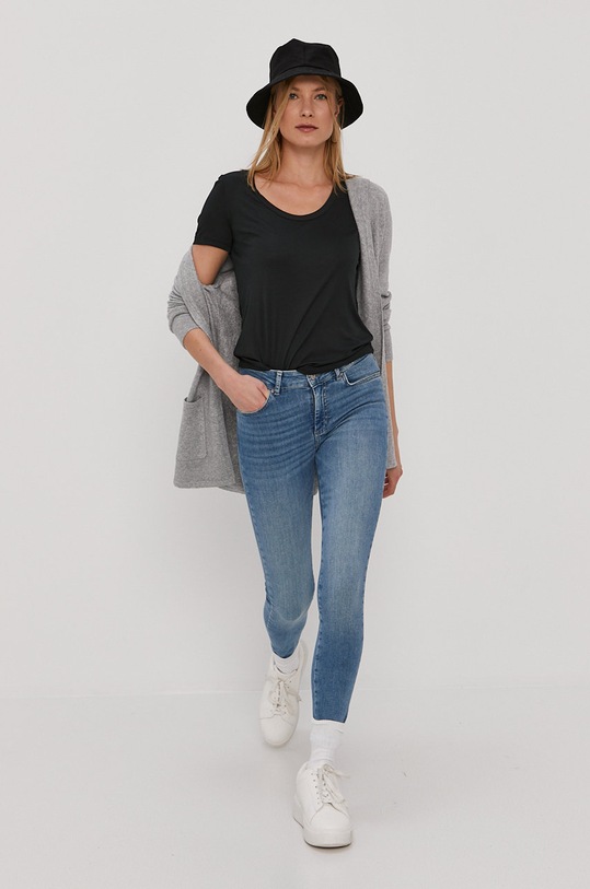 Pieces T-shirt 17101605 czarny AA00