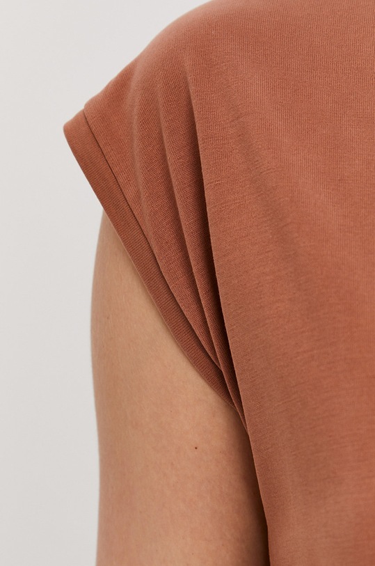Pieces T-shirt 17095260 brązowy