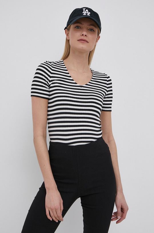 JDY t-shirt elasztánnal fekete 15253481.Black