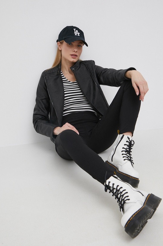 JDY t-shirt 15253481.Black fekete AA00