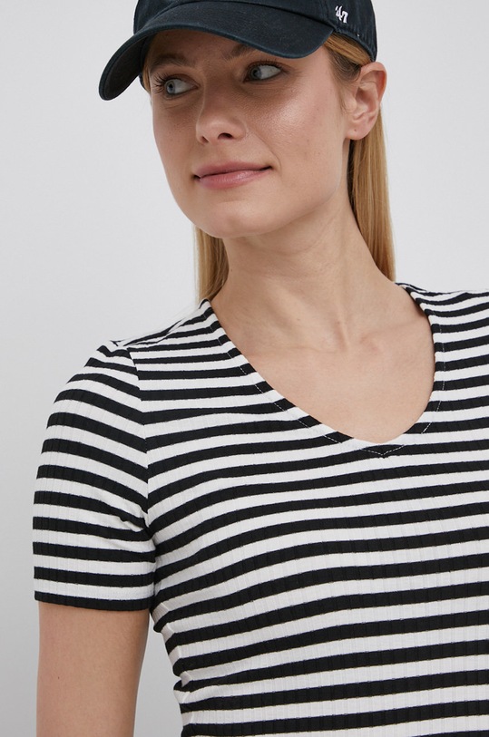 JDY t-shirt fekete 15253481.Black