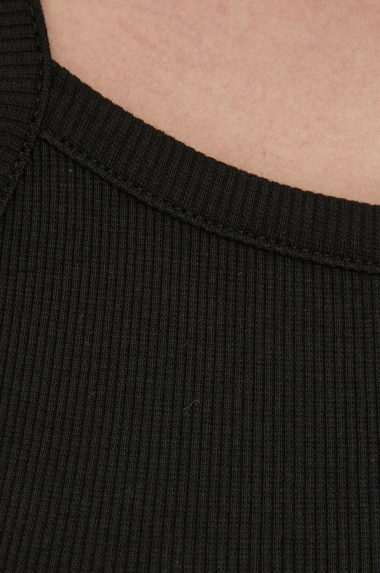 Top Pieces černá 17122013.Black