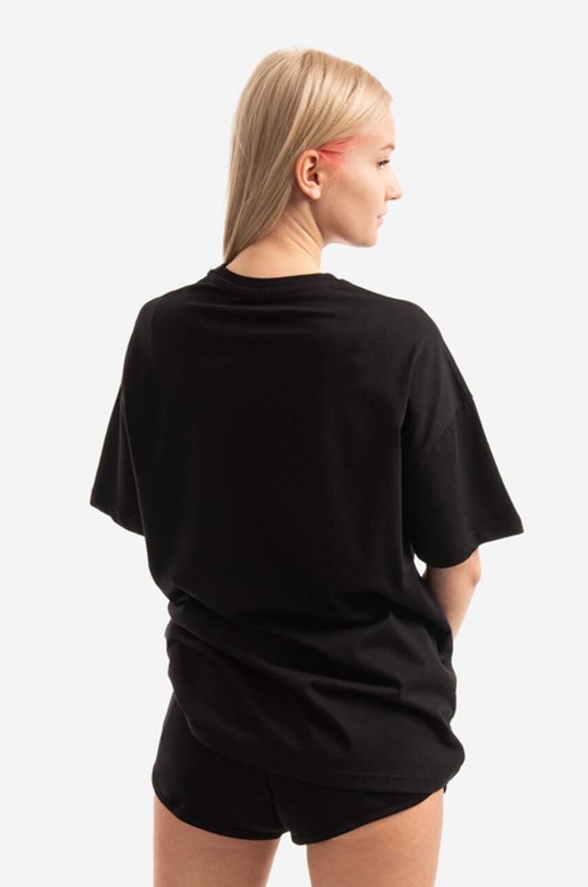 Oblečení Bavlněné tričko Alpha Industries Gold Logo OS T 106063.03 černá