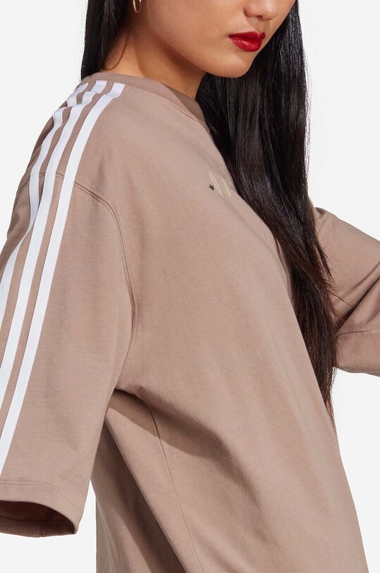 adidas tricou din bumbac adidas Originals Oversized Tee IQ3400 maro IQ3400