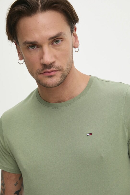 Бавовняна футболка Tommy Jeans зелений DM0DM04411