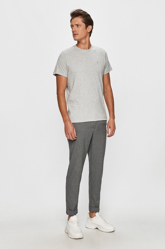 Tommy Jeans - Majica DM0DM09598.NOS siva AA00