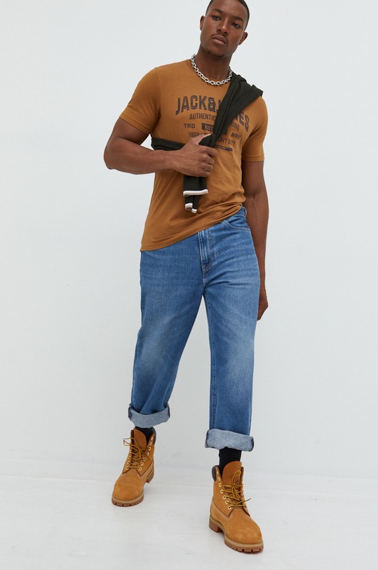 Хлопковая футболка Jack & Jones 12210949.Rubber коричневый AA00