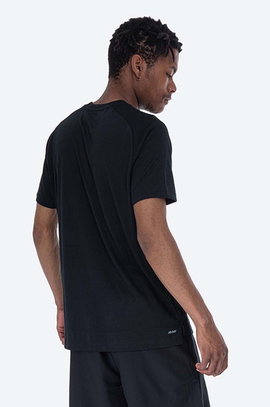 Odzież New Balance t-shirt EMT9044BK czarny