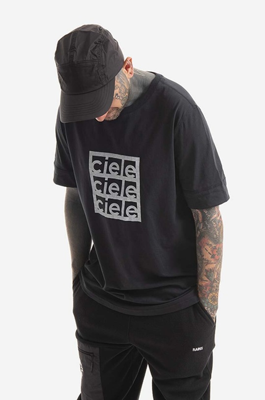 Тениска Ciele Athletics Stacked стандартна черен CLNSBTSK.BK001