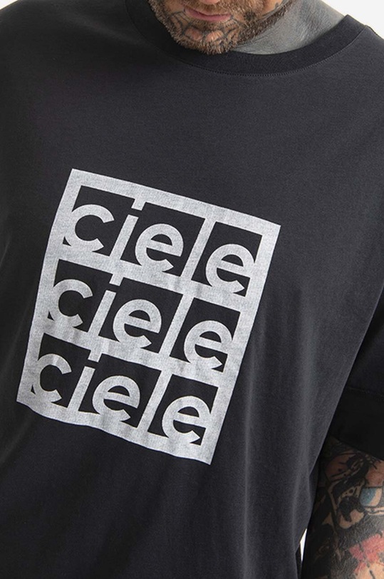 Тениска Ciele Athletics Stacked черен CLNSBTSK.BK001