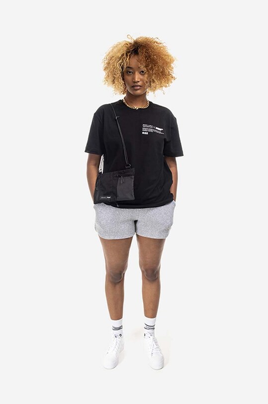 Дрехи Тениска SneakerStudio x Czeluść SSxCZ.SS22.TSH001 черен
