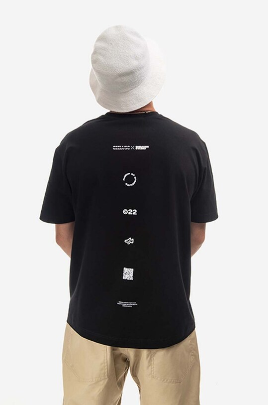 SneakerStudio t-shirt x Czeluść czarny SSxCZ.SS22.TSH001