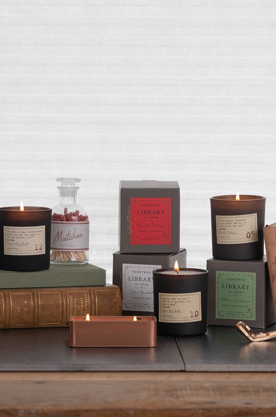 Домашнее SPA Paddywax Ароматическая соевая свеча Jane Austen 370 g GL02EU мультиколор