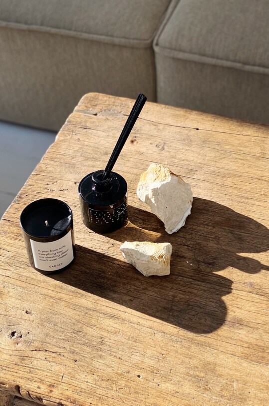Candly Vonná sójová svíčka No. 11 White Lotus & Musk černá No11BL