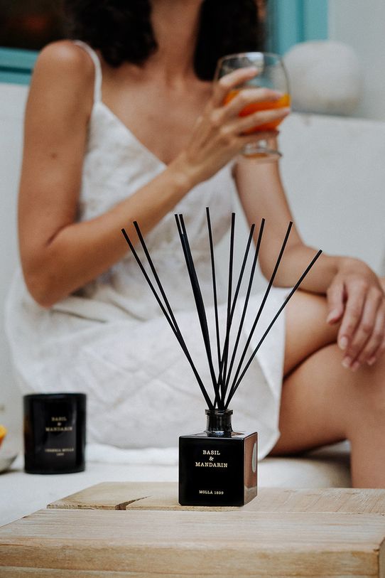 Cerreria Molla Ароматична соєва свічка Basil & Mandarin 230 g CM.5538 чорний AA00