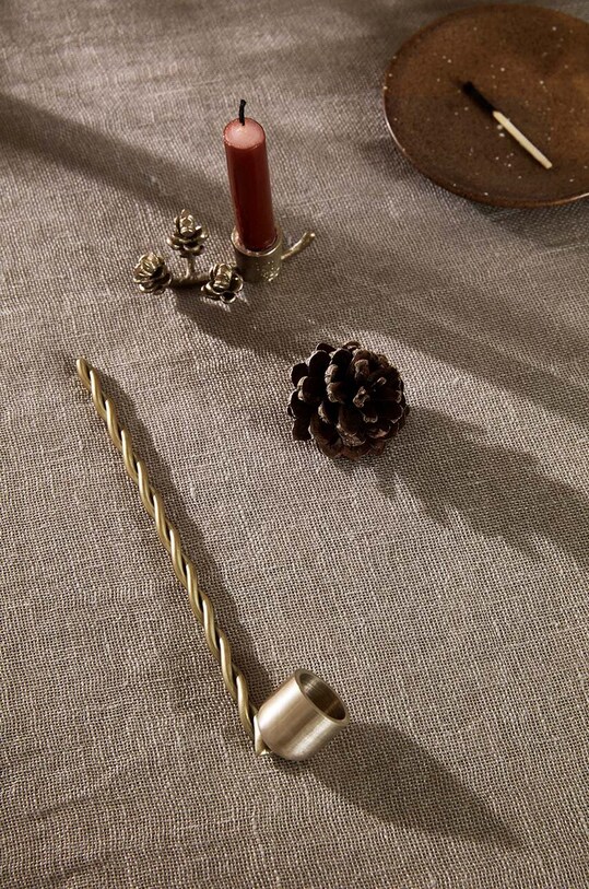 Домашнее SPA Огнетушитель для свечи ferm LIVING Twist Candle Snuffer 1104266075 жёлтый