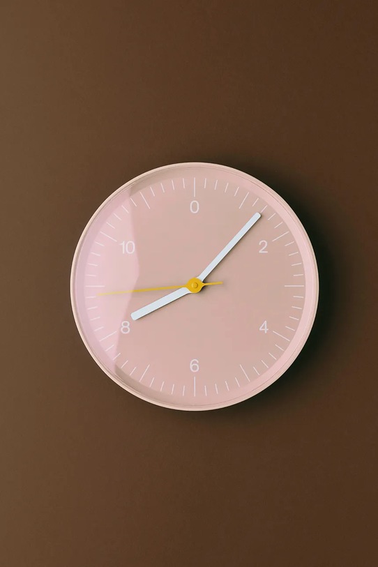 HAY zidni sat od plastike 3,6 x 26,5 x 26,5 cm AF793.A877 roza AA00