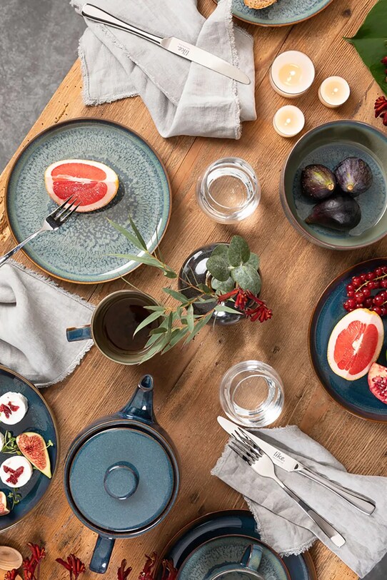Villeroy & Boch két személyes étkészlet 19.5168.9071 sötétkék AA00
