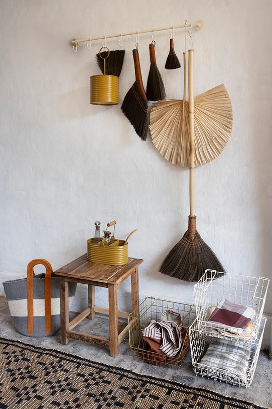 Kuchnia i bar Madam Stoltz pojemnik na przybory kuchenne z żelaza 27 x 14 x 13,5 cm 39160MUS żółty