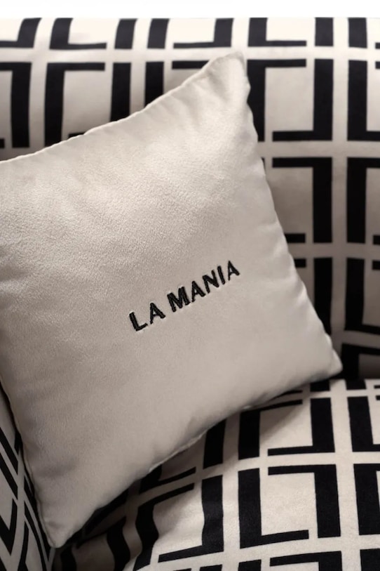 La Mania legowisko dla pupila Dog Mania M/80 x 60 cm 5905549413210 multicolor AA00