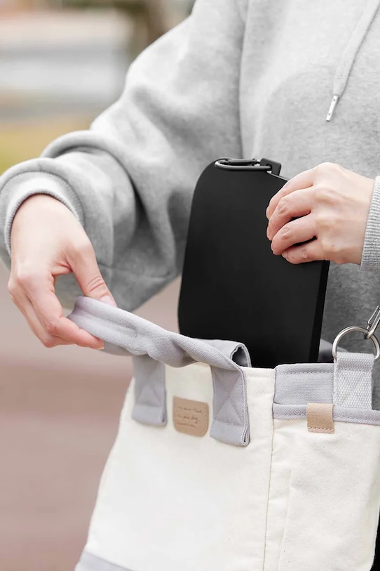 Decor Yamazaki miska pre domáceho maznáčika 17,3 x 18,3 x 2,3 cm 10216. čierna