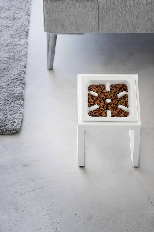 Yamazaki zdjelica za kućnog ljubimca 15 x 15,5 x 17,6 cm bijela 10239