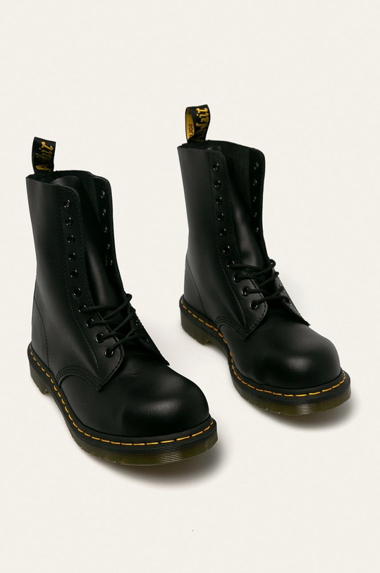Dr Martens - Kotníkové boty 10105001 10105001 černá AA00