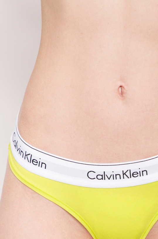 Oblečení Tanga Calvin Klein Underwear 0000F3786E zelená