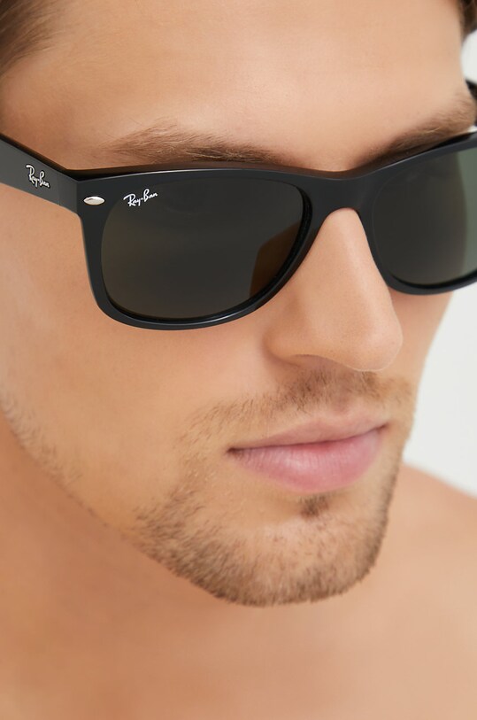 Γυαλιά ηλίου Ray-Ban RB2132.901..