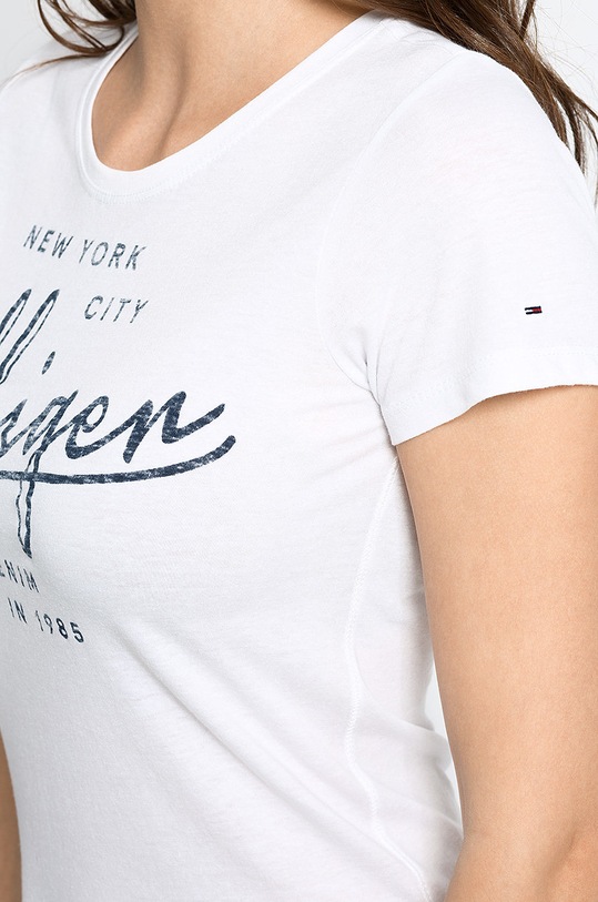 Hilfiger Denim - T-shirt biały DW0DW00020