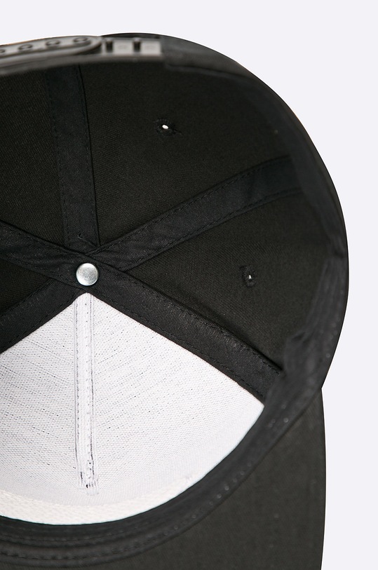 Vans - Čiapka čierna VU8G9RJ