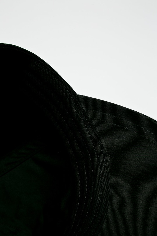 Čiapka Armani Exchange čierna 954039.CC513