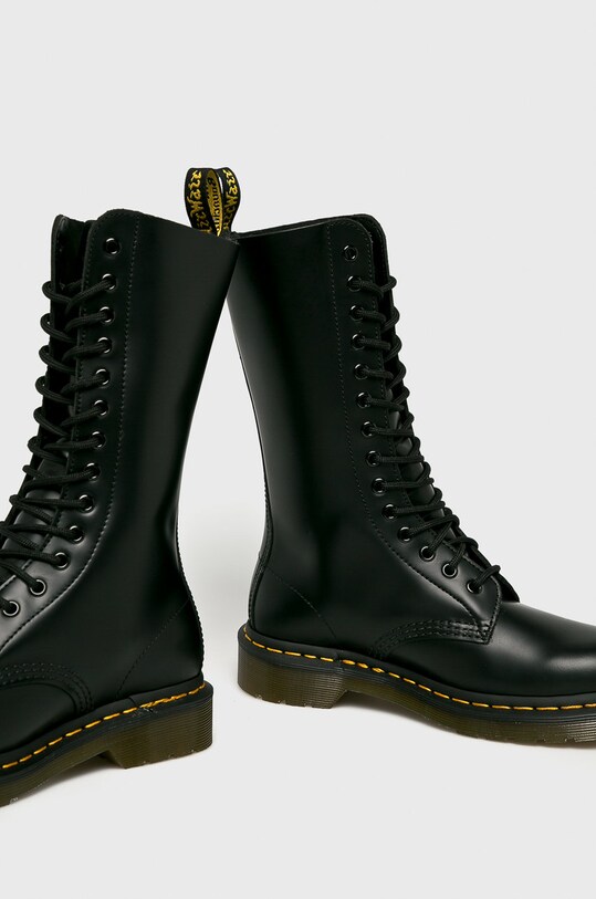 Nízké kozačky Dr. Martens černá 11855001.1914