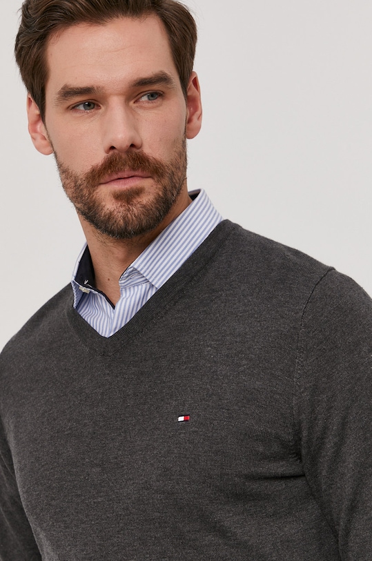 Tommy Hilfiger pulóver szürke MW0MW04979