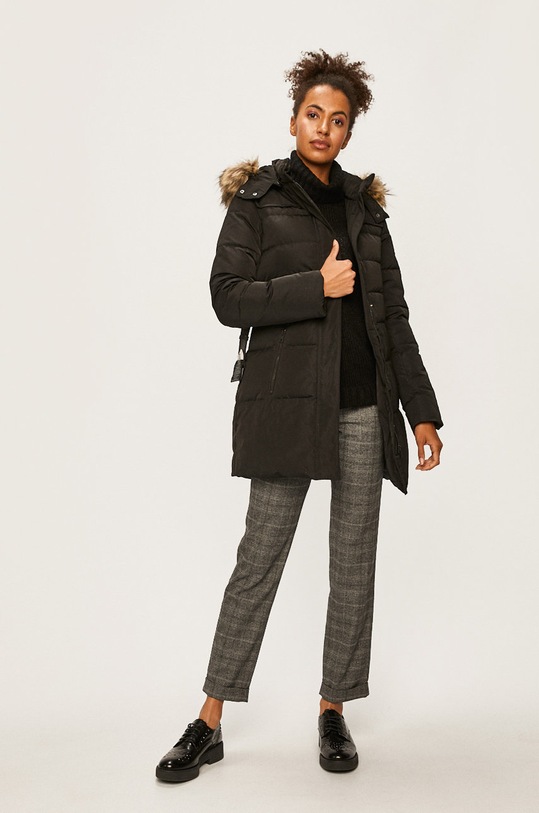 Pepe Jeans - Péřová bunda Azu PL401667 černá AW19