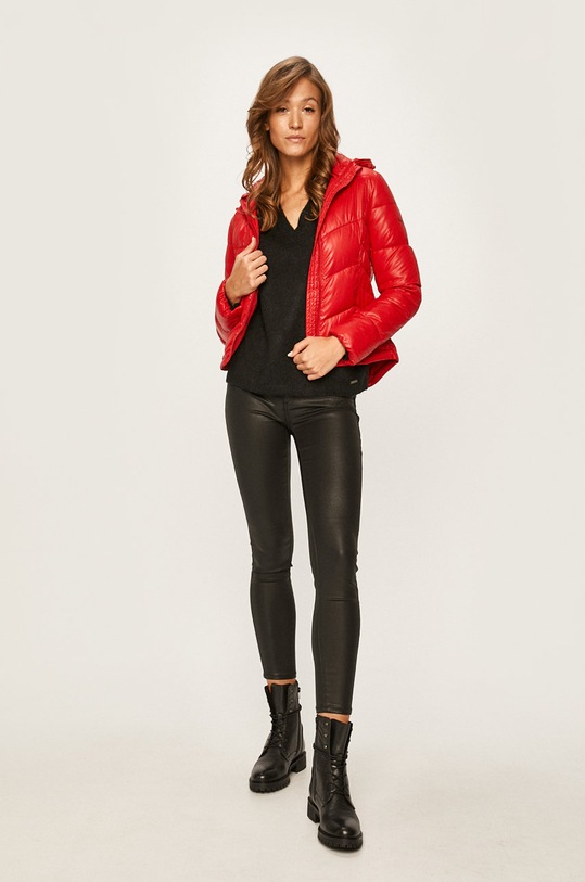 Pepe Jeans - Rövid kabát Imani PL401701 piros AW19