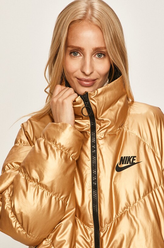 Nike Sportswear - Bunda BV3135 zlatá