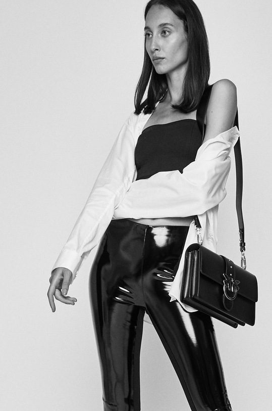 Nohavice Karl Lagerfeld 96KW1001 čierna 96KW1001
