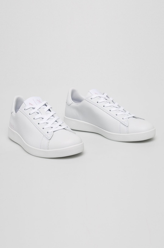Armani Exchange - Обувки XDX032.XV161 бял SS21