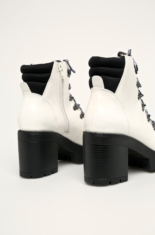 Обувки Steve Madden - Боти Hallow SM11000796 бял