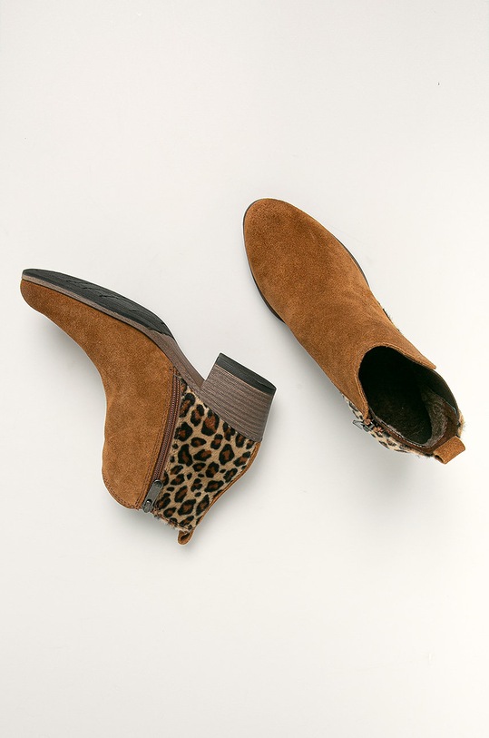 Marco Tozzi - Botine 2.2.25056.33.441 maro