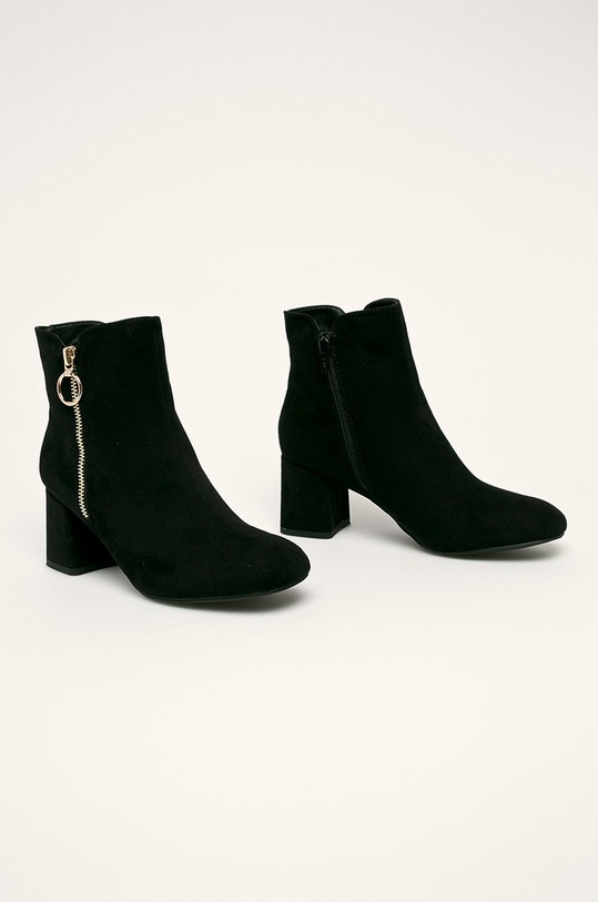 s. Oliver - Členkové topánky 5.5.25332.23.001 čierna AW19