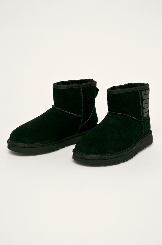 UGG - Śniegowce skórzane Classic Mini Ugg Rubber Logo 1108231 czarny AW20
